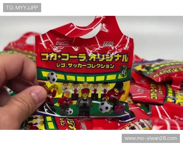 足球球星卡盲袋开袋惊喜体验收集乐趣与隐藏卡揭秘